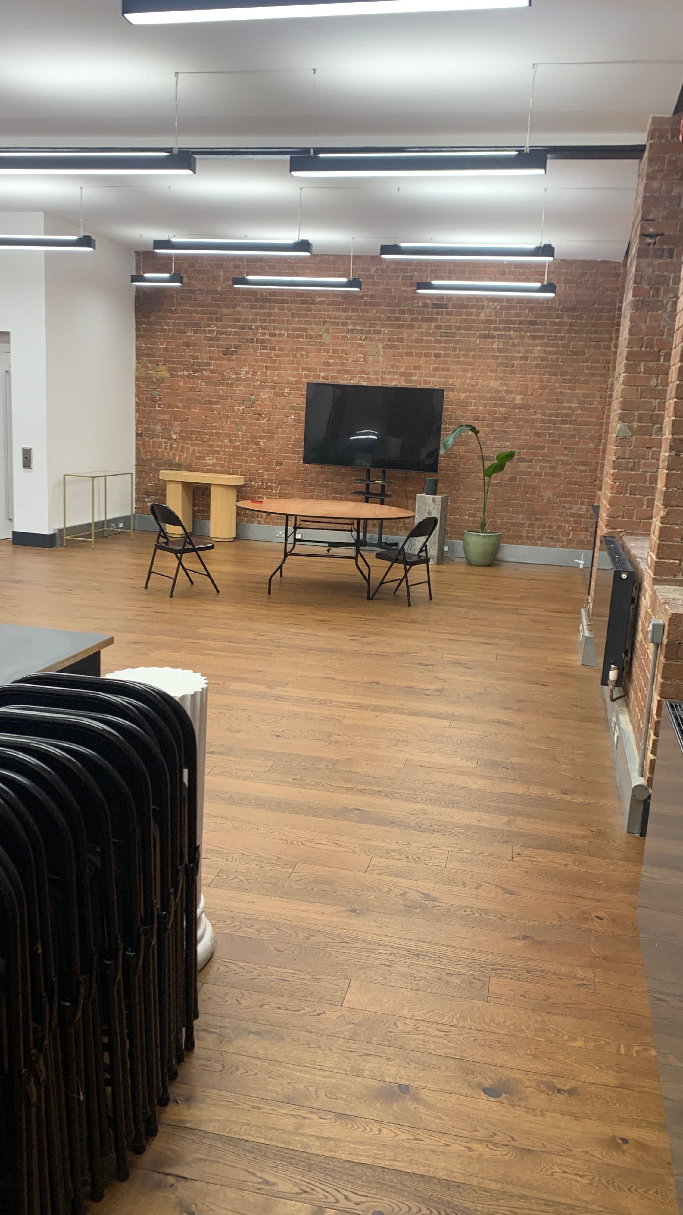 empty room before set up